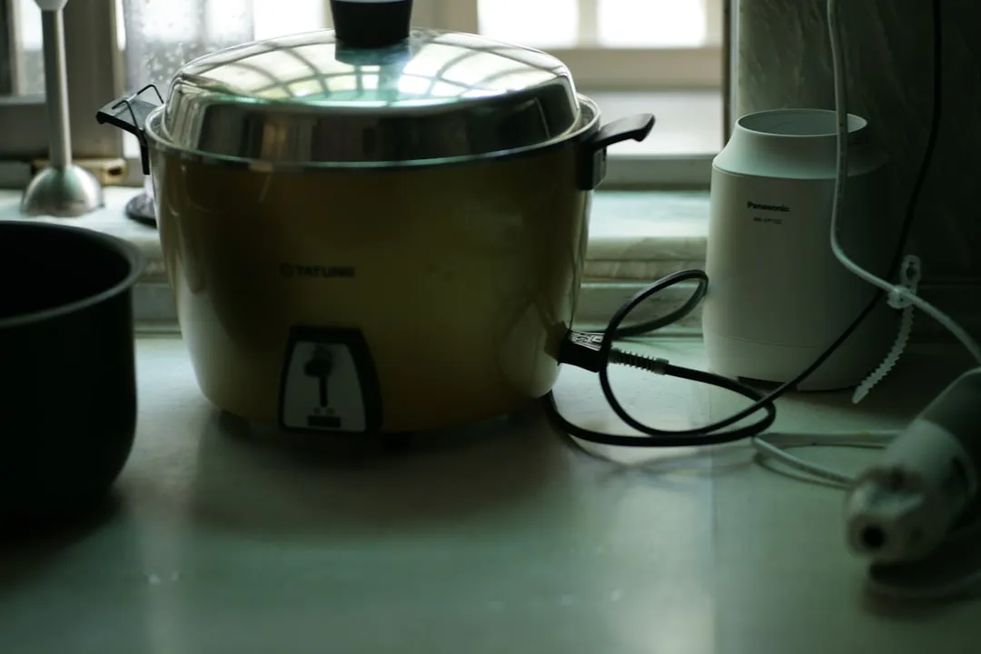 电子封装用导热硅脂的导热机理与散热性能提升关键技术解析